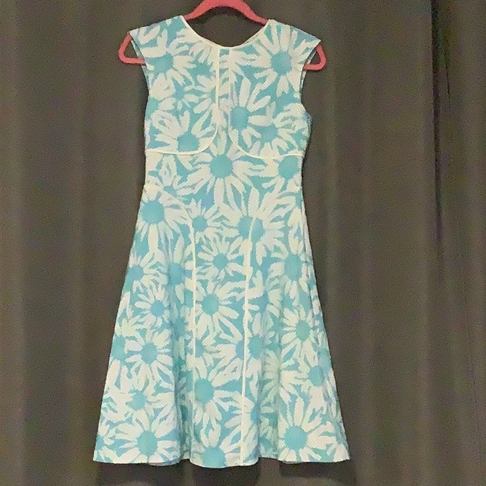💥 Maggy London blue flower dress size 4